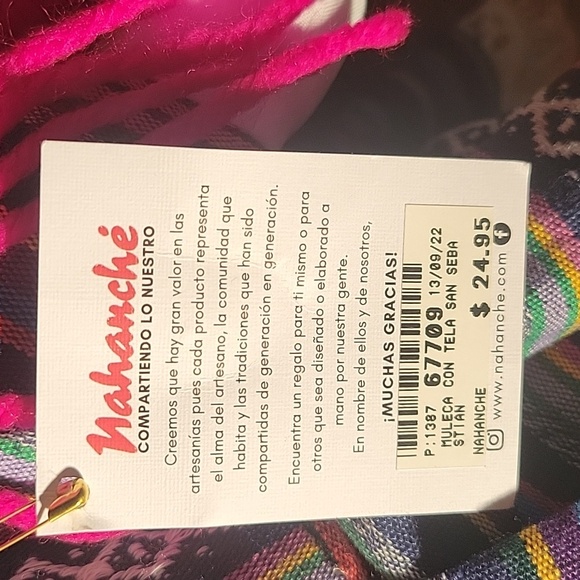 Nahanché Doll, "SHARING OUR TRADITIONS" - Picture 4 of 9